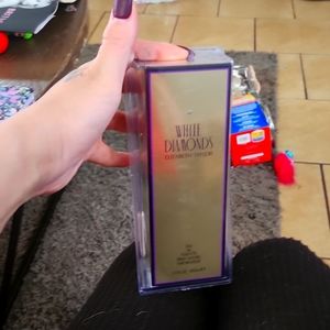 Elizabeth Taylor diamonds perfume